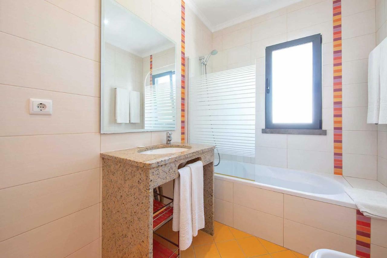 Villa Ruana - 5 Bedrooms On Suite- Free Out Door Hot Jacuzzi - By Bedzy Albufeira Exterior foto